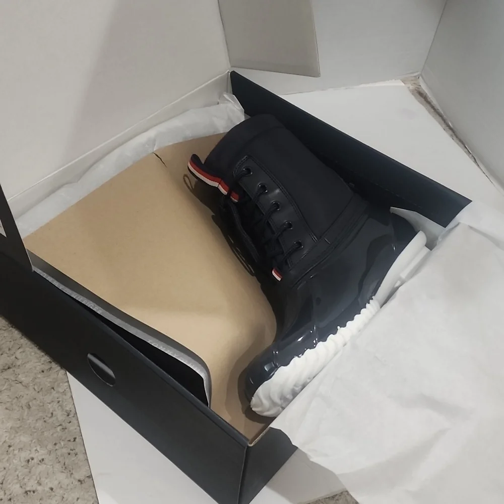 Tommy Hilfiger Faux Fur-Lined Calf Boots size 8M
